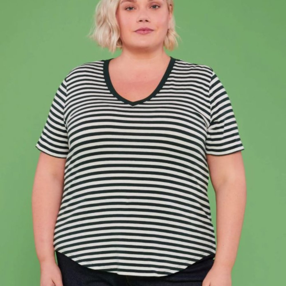 Universal Standard Vee Rex Green/Bone Stripe Size S (14-16)
